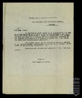Correspondencia entre José Miguel de Azaola Urigüen y el Obispo de Vitoria.