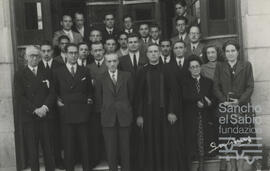 Becarios y prestatarios de la Caja Municipal de la Ciudad. N. C.V._C.M._CAJA MUNICIPAL,S.6,SS.1.1-008