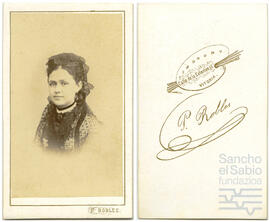 Retratos del álbum propiedad de la familia Otazu y Arrátabe.