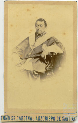 Retratos del álbum propiedad de la familia Otazu y Arrátabe.