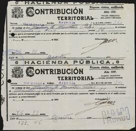 Avisos para el pago de contribuciones por parte de Pilar Martínez de Morentín.