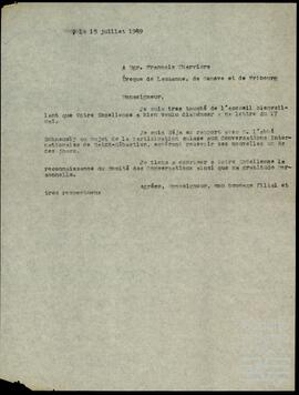Correspondencia entre José Miguel de Azaola Urigüen, Francois Charriere y Franz Neuwirth.