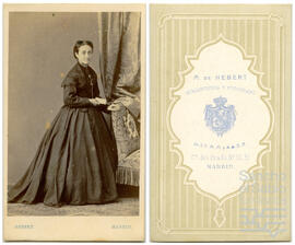 Retratos del álbum propiedad de la familia Otazu y Arrátabe.