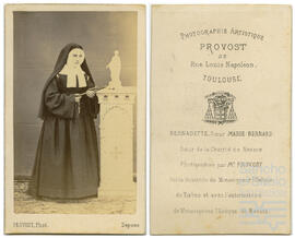 Retratos del álbum propiedad de la familia Otazu y Arrátabe.